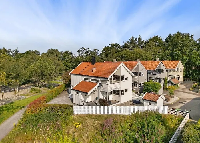 Private Bright Villa - Fully Equipped - Modern